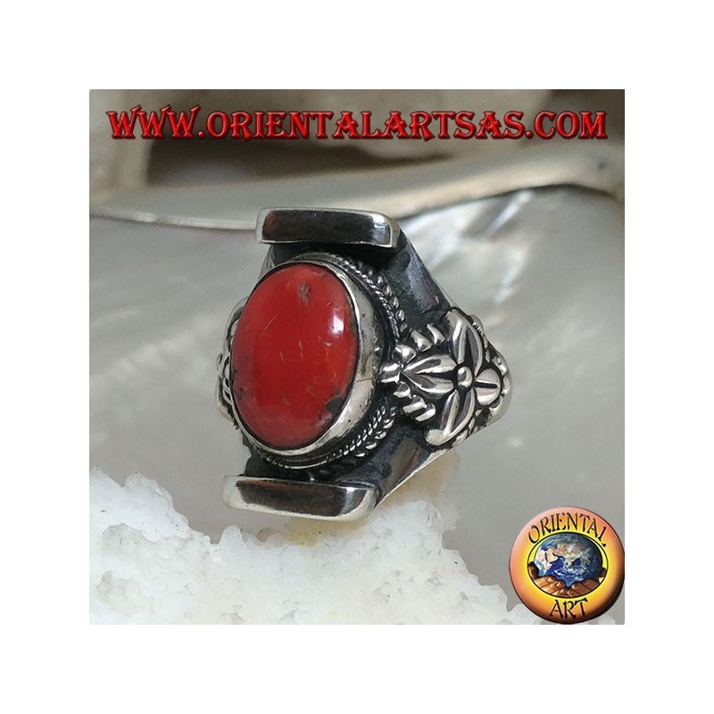 Bague en argent avec corail tibétain antique ovale en serti népalais avec feuille sur les côtés