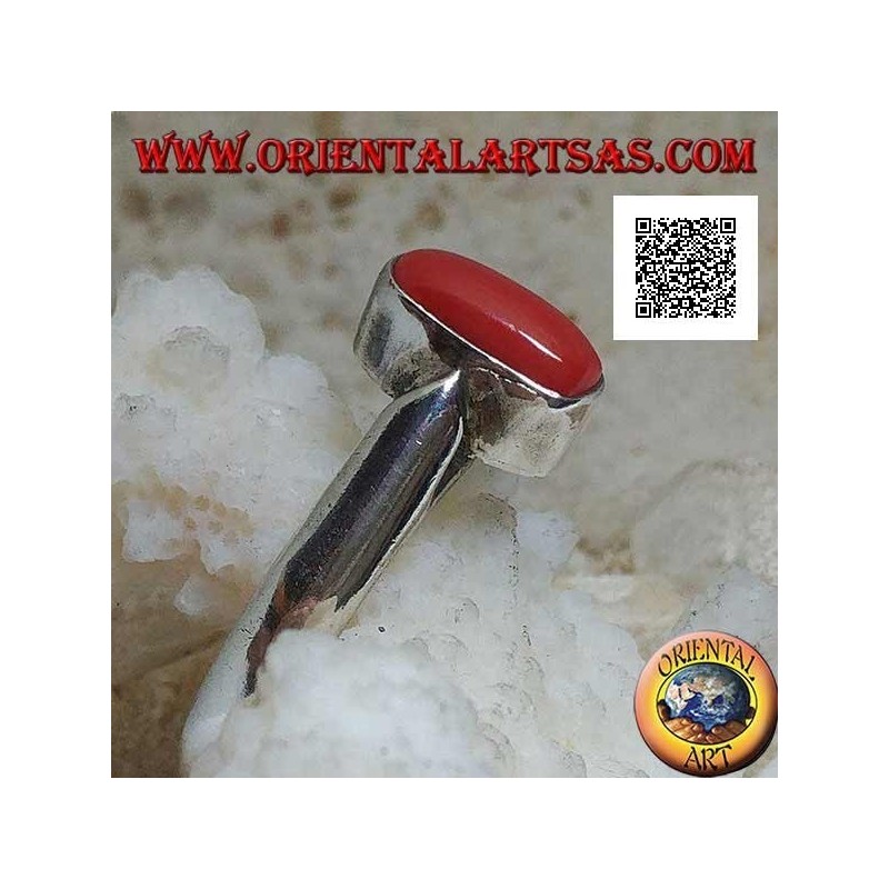 Anello in argento con corallo tibetano antico ovale in rilievo su montatura semplice