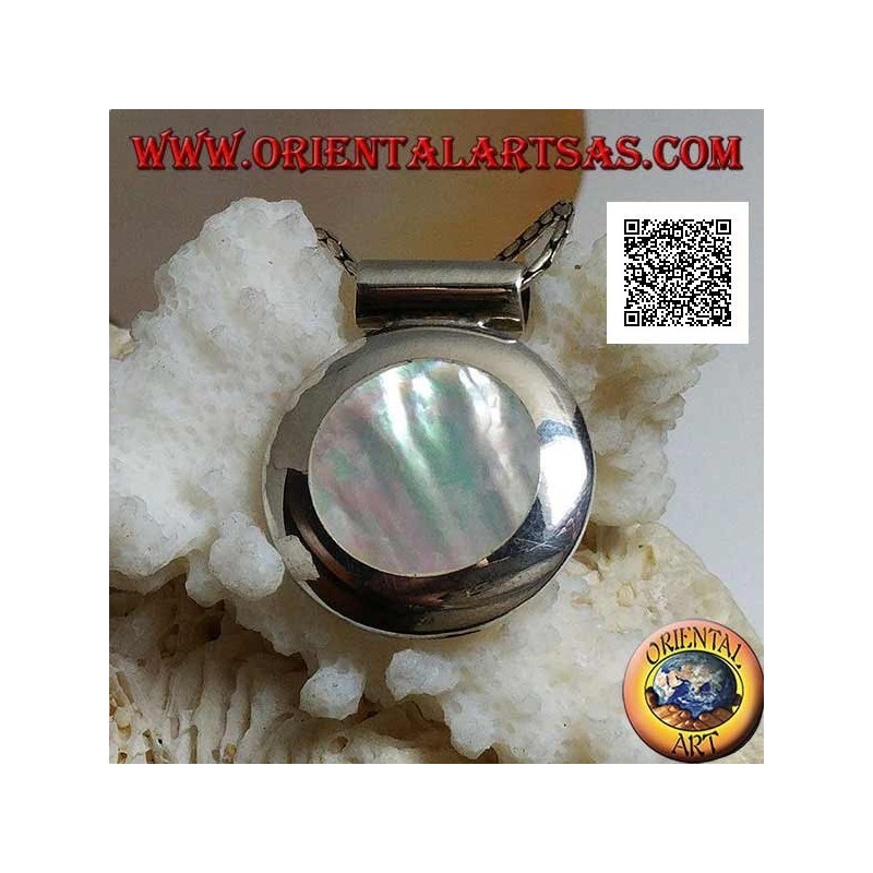 Silver pendant with round mother of pearl on smooth side frame and tubular hook
