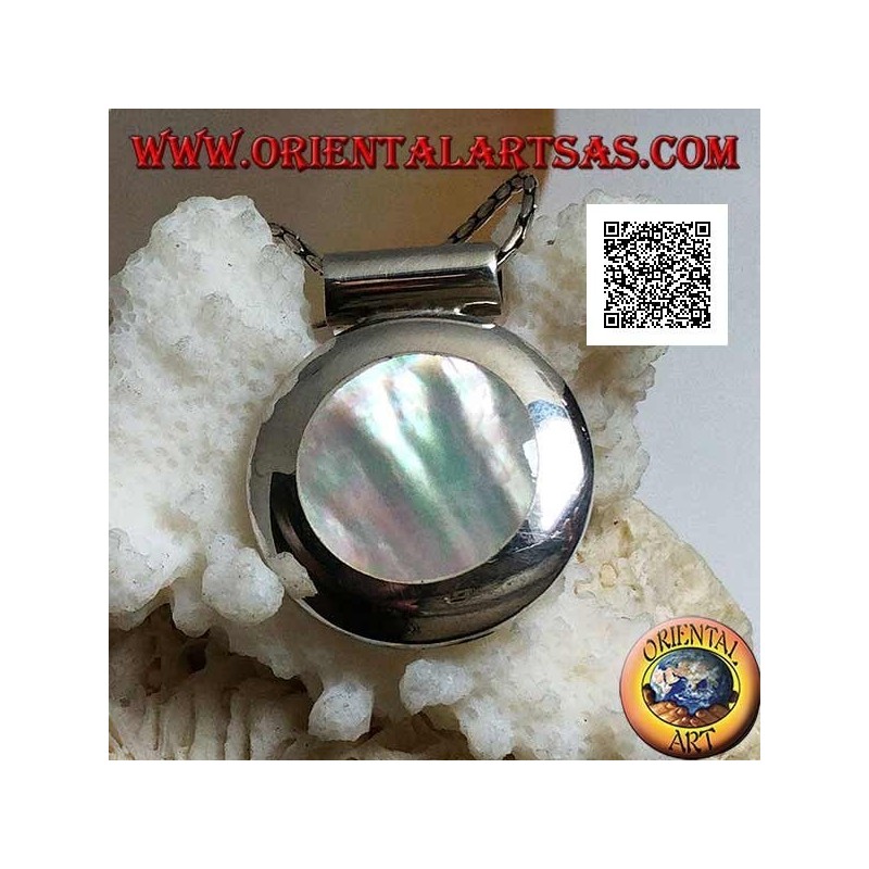 Silver pendant with round mother of pearl on smooth side frame and tubular hook