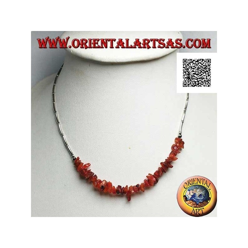 Collana in argento 925 ‰ a girocollo, tubicini in argento infilati e frammenti di ambra