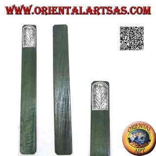 Segnalibro in legno di teak con piastra di alpacca o argentone decorata con fiore (stretto)