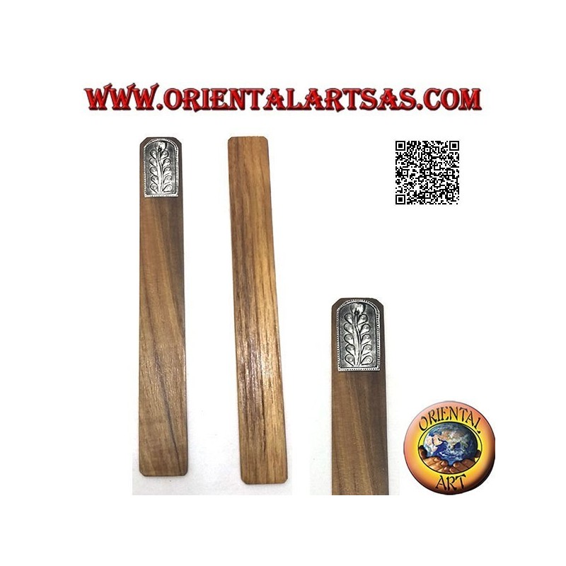 Marcador de madera de teca con alpaca o plato de plata decorado con flor (estrecho)