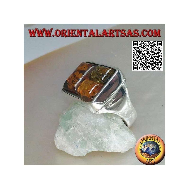 Anello in argento rettangolare con tre ambre rettangolari a puzzle