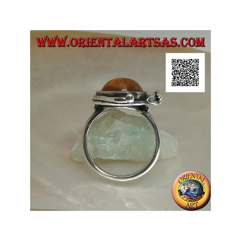 Silberring mit ovalem Cabochon-Bernstein mit zwei Kugeln und einem Blatt am Rand (dünn)