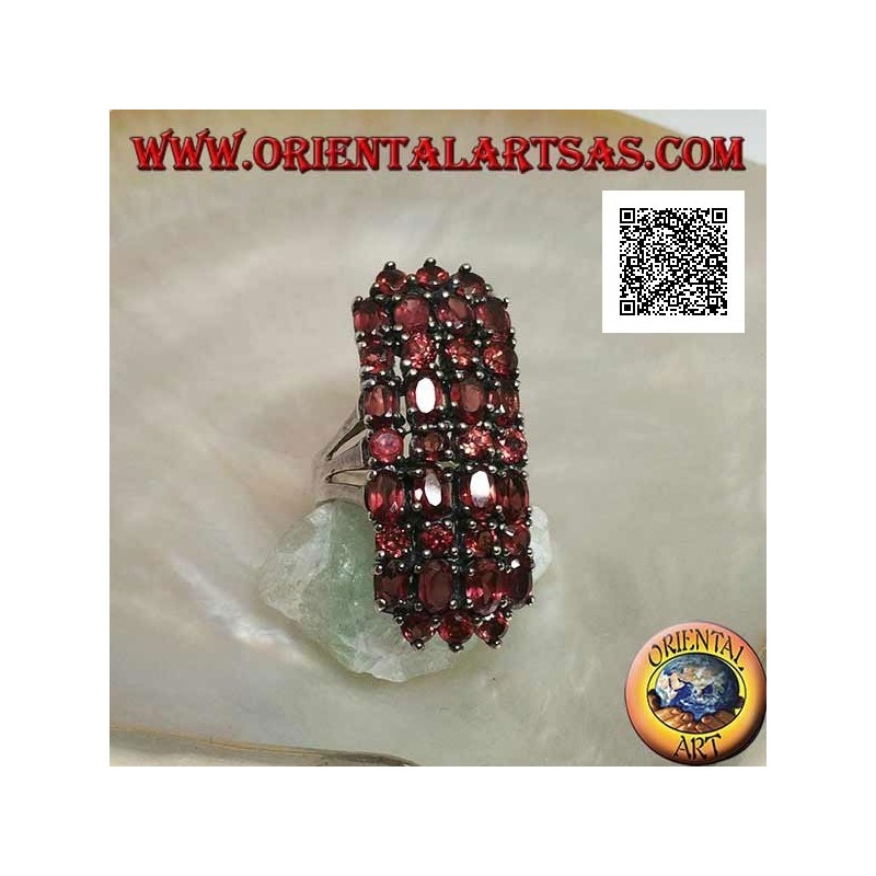 Silver ring with 31 natural garnets set oval and round to form a rectangle
