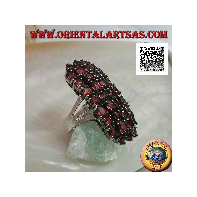 Bague en argent avec 31 grenats naturels sertis ovale et rond pour former un rectangle