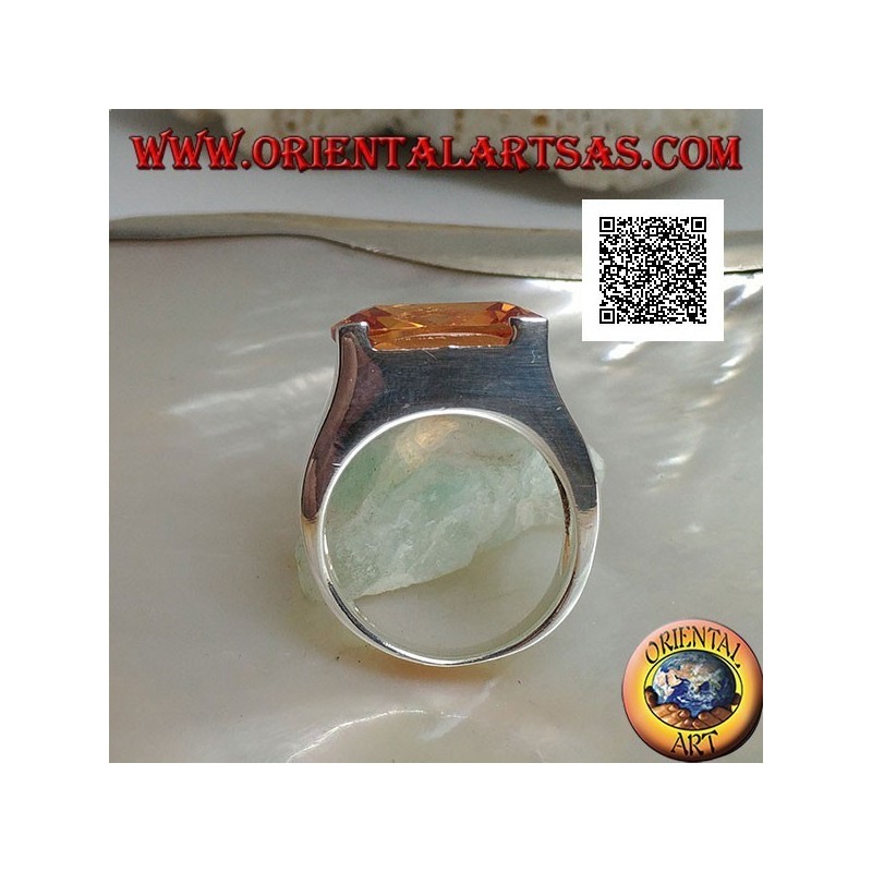 Rhodium silver ring with transverse oval champagne zircon set in a rectangle