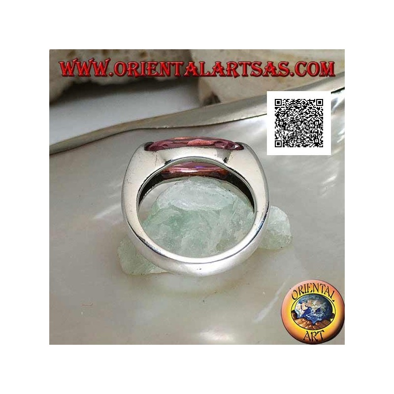 Anello in argento rodiato con zircone ovale stretto rosa sfaccettato agganciato lateralmente
