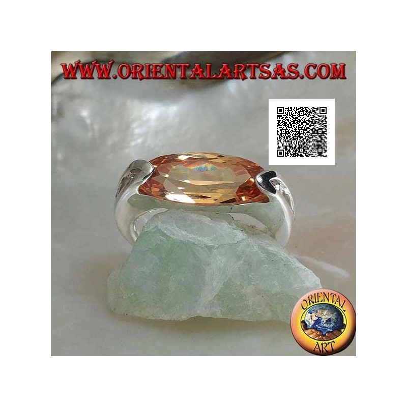 Bague en argent rhodié avec zircon champagne ovale à facettes étroit accroché sur le côté