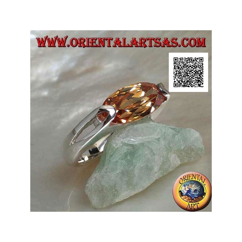 Anello in argento rodiato con zircone champagne ovale stretto sfaccettato agganciato lateralmente