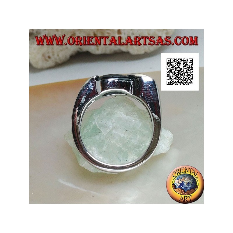 Anello in argento rodiato con zircone spinello a goccia sfaccettato agganciato lateralmente