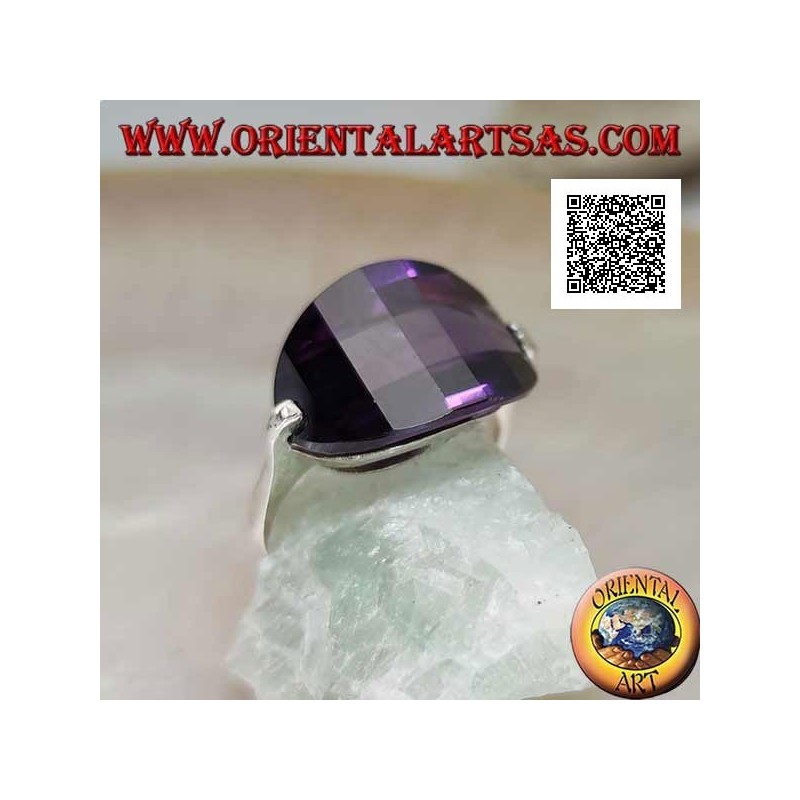 Bague en argent rhodié avec zircon ovale rond de couleur améthyste attaché sur le côté
