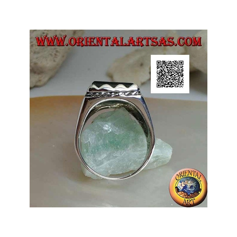 Anello in argento con onice rettangolare rialzata incorniciata e cordino laterale