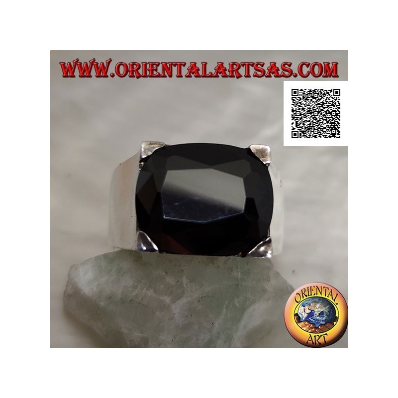 Bague en argent rhodié avec zircon spinelle ovale transversal serti dans un rectangle