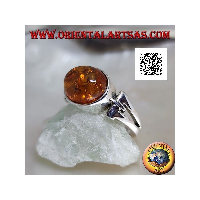 Silberring mit ovalem Cabochon Bernstein quer mit länglichem dreieckigem Loch