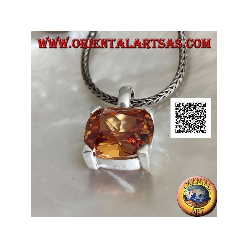 Pendentif en argent rhodié avec zircon champagne ovale transversal serti dans un rectangle