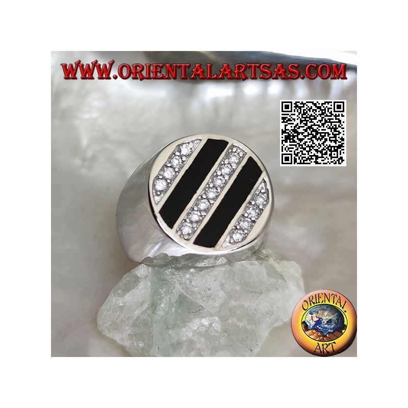 Runder silberner Ring mit schrägen Reihen aus Onyx und runden weißen Zirkonen