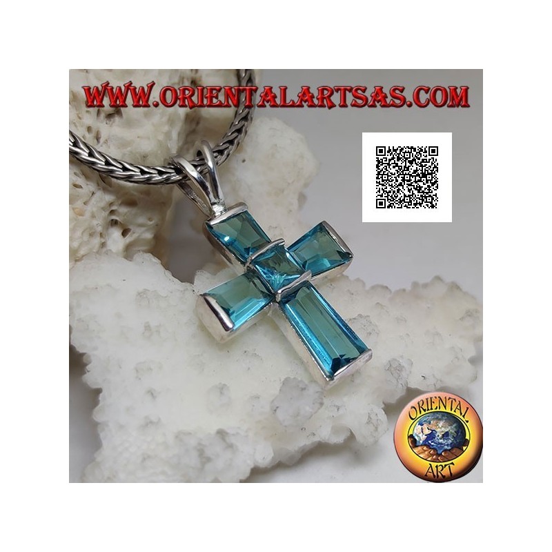 Pendentif croix topaze bleue en argent serti de bras taille baguette et centre carré