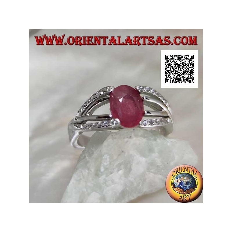 Bague en argent avec rubis ovale naturel serti de deux lignes de zircons et deux d'argent