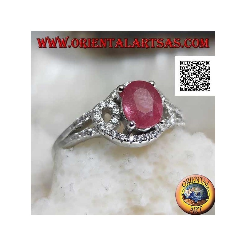 Bague en argent avec rubis ovale naturel serti de lignes entrelacées de zircons blancs