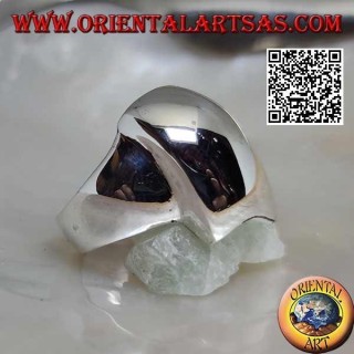 Anillo de plata lisa en un trapezoide convexo biselado rectangular