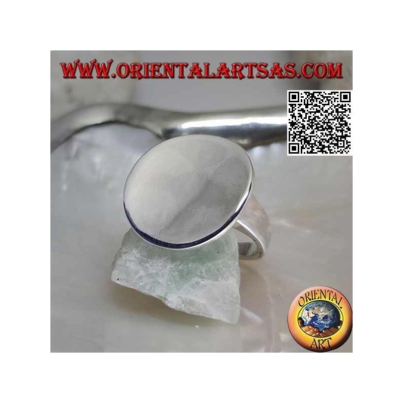 Bague en argent lisse avec plaque ronde concave lisse