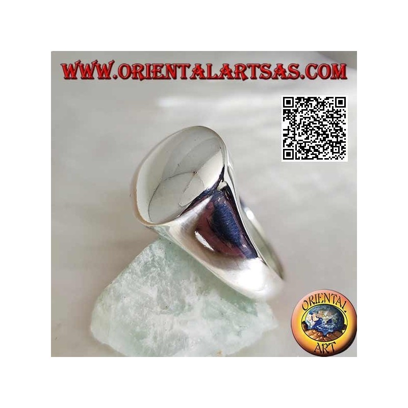 Smooth silver ring with raised and convex round