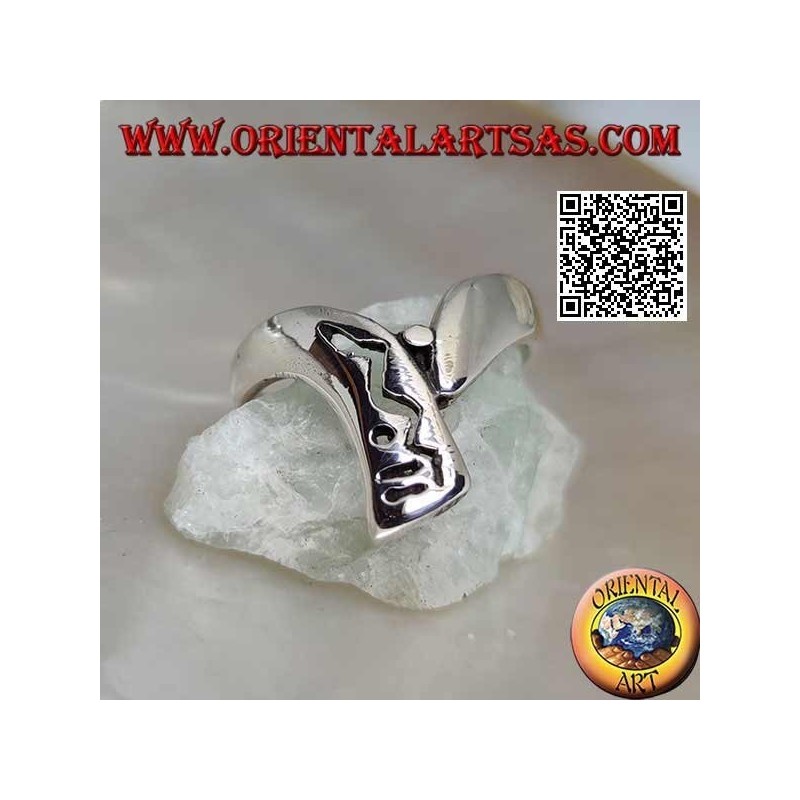 Bague en argent forme Boomerang à décor ajouré