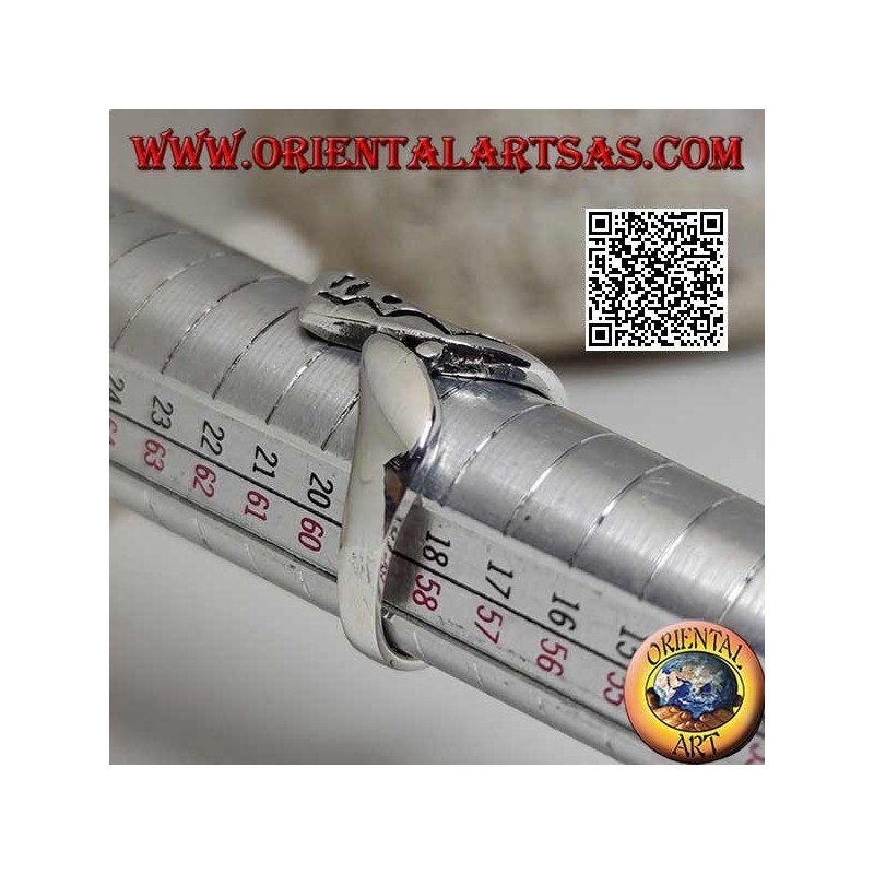 Bague en argent forme Boomerang à décor ajouré