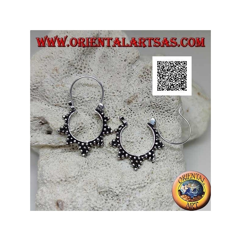 Boucles d'oreilles en argent, cercles avec décor de trio de boules et fermeture noeud 14 mm