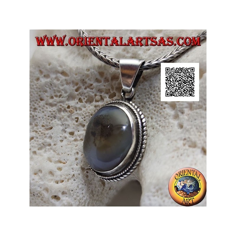 Ciondolo in argento con quarzo tormalinato ovale cabochon contornato da intreccio