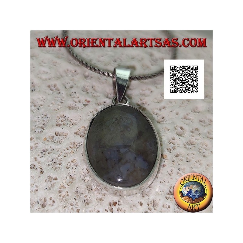 Pendentif en argent avec agate mousse cabochon ovale avec cadre lisse