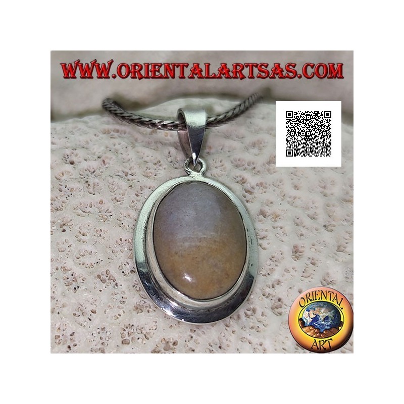 Silver pendant with cabochon oval musk agate with smooth protruding edge