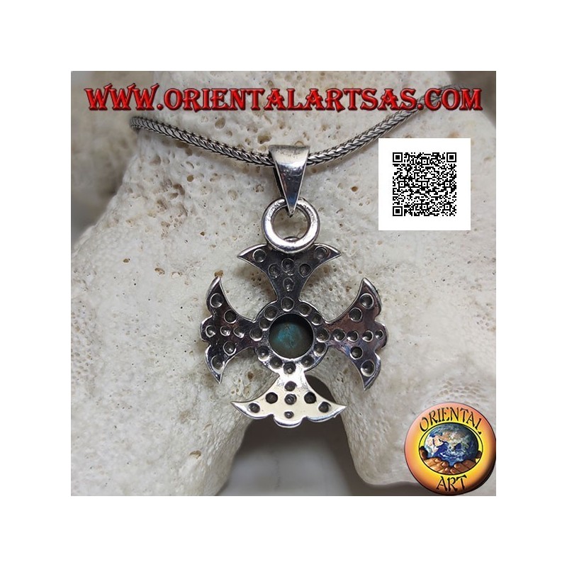 Colgante de plata con cruz griega con turquesa antigua tibetana redonda central y brazos de lirio