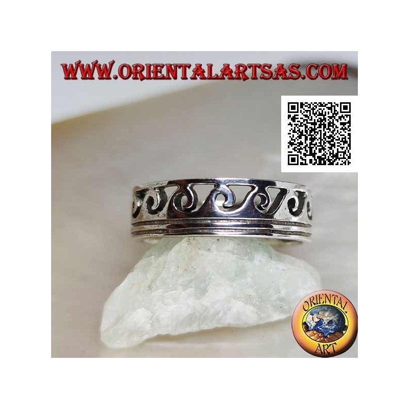 Silberbandring in Wellen auf zwei gravierten Linien geschnitzt