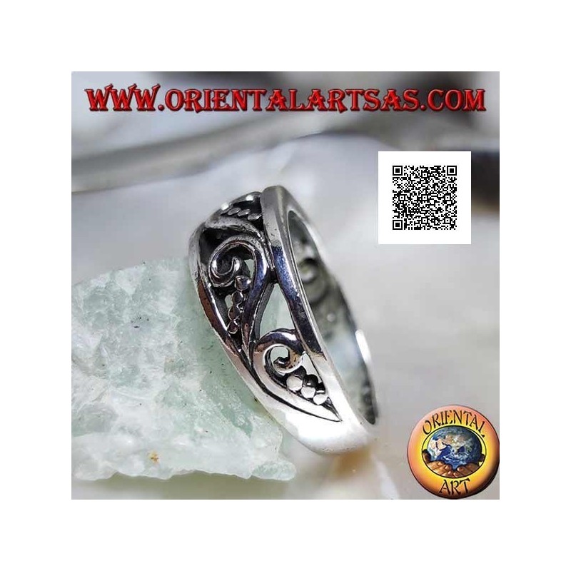 Wachsender Ring in Silber mit durchbrochenem Muster aus Kurven und Scheiben