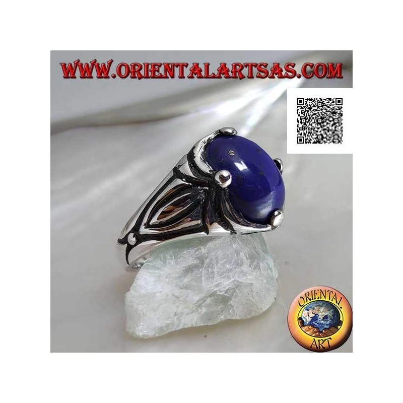 Silver ring with oval cabochon lapis lazuli set at 4 and engravings on the sides