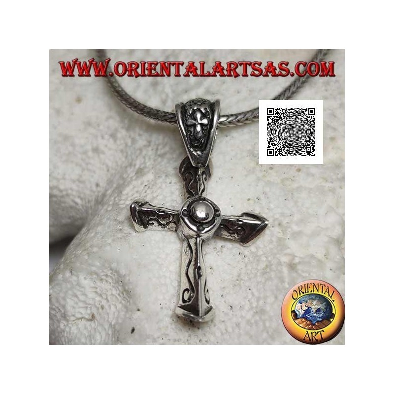 Colgante de plata cruz cristiana tridimensional puntiaguda con grabados en las 3 esquinas y cruz en el gancho