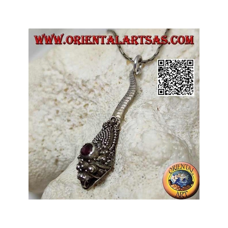 Ciondolo in argento a forma di cobra con granato fatto a mano