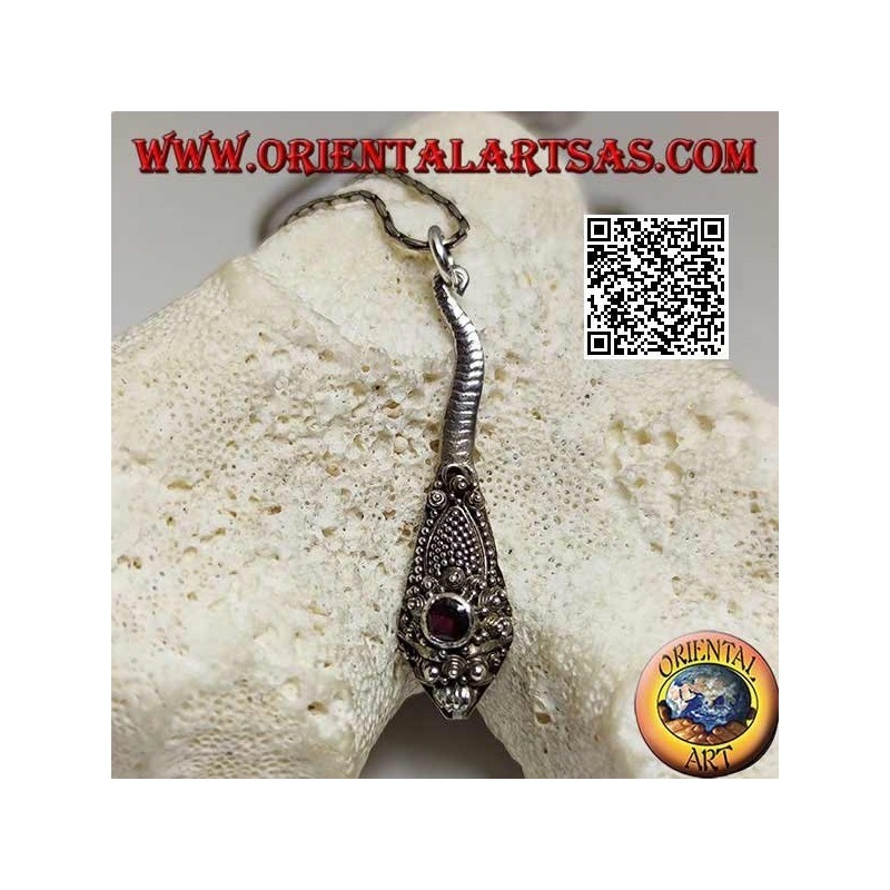 Pendentif en argent en forme de cobra avec grenat artisanal