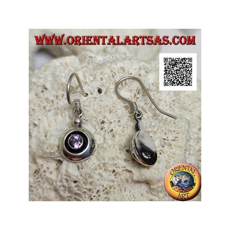 Orecchini in argento pendenti con ametista tonda naturale su montatura liscia separata da fossetto
