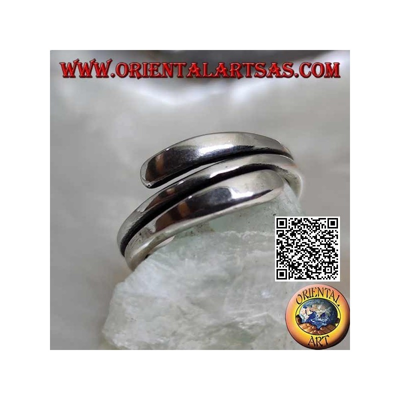 Anillo plateado liso, línea de doble vuelta con extremos aplanados