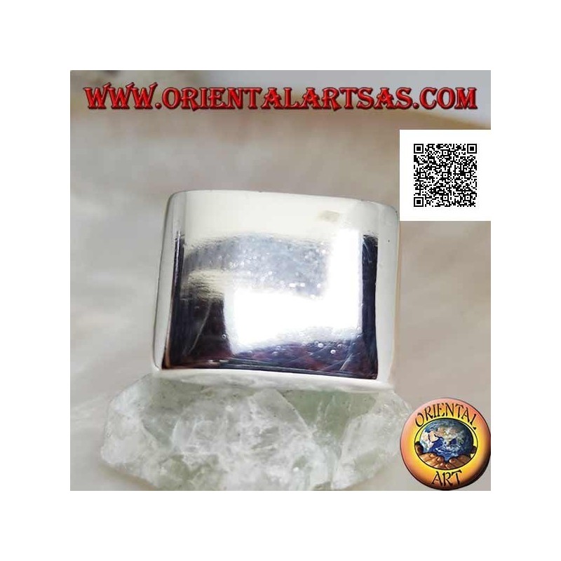 Bague en argent lisse avec plaque rectangulaire arrondie sur les bords