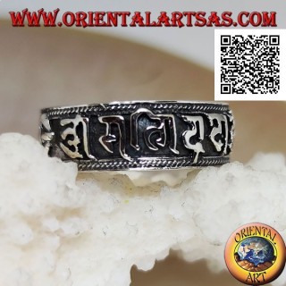 Silberbandring mit Vajra und Oṃ Maṇi Padme Hūṃ Mantra