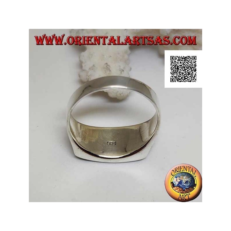 Bague en argent avec onyx rectangulaire horizontal au ras du bord sur cadre lisse