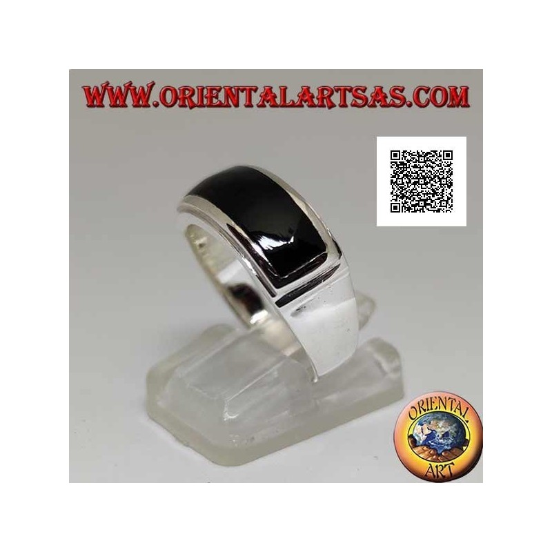 Silver ring with horizontal rectangular onyx flush with double smooth raised edge