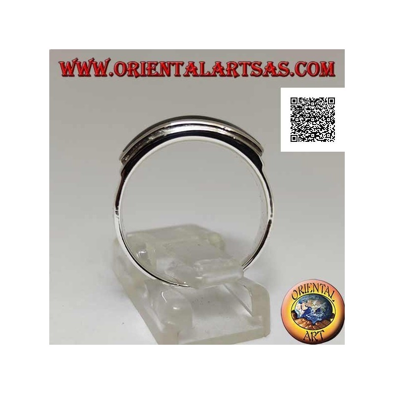 Anillo de plata con ónix rectangular horizontal a ras con doble borde liso en relieve