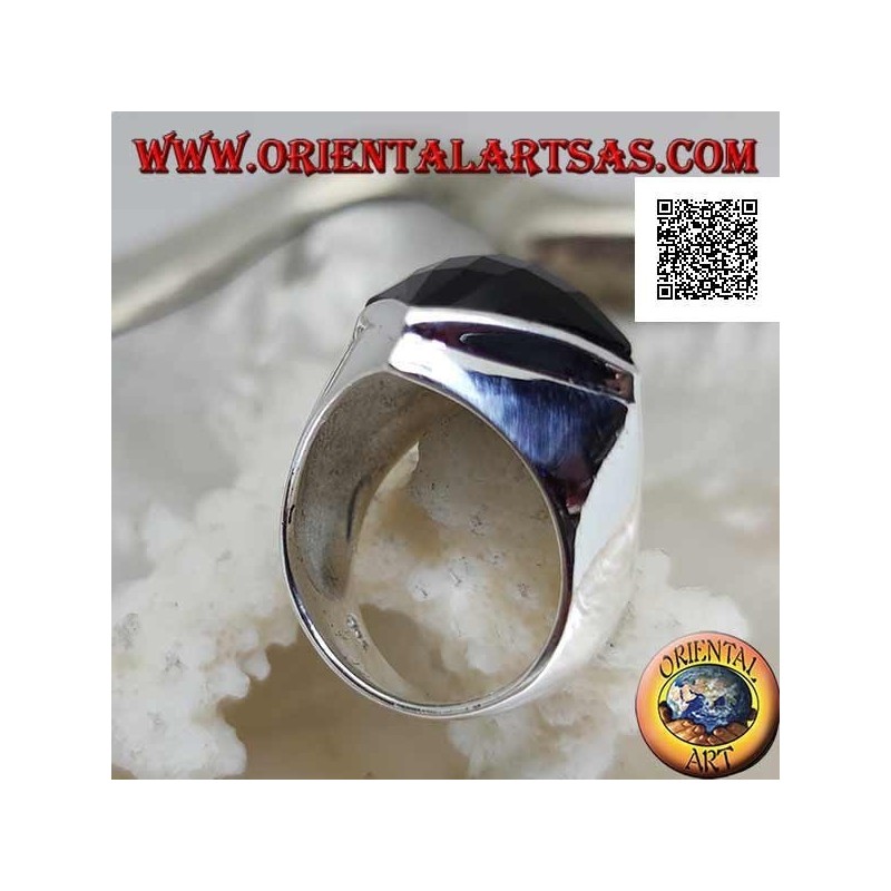 Silberring mit facettiertem quadratischem Rhomboid-Onyx bei glatter Einstellung