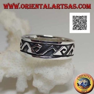 Bague en argent avec symboles d'Archimède en bas-relief